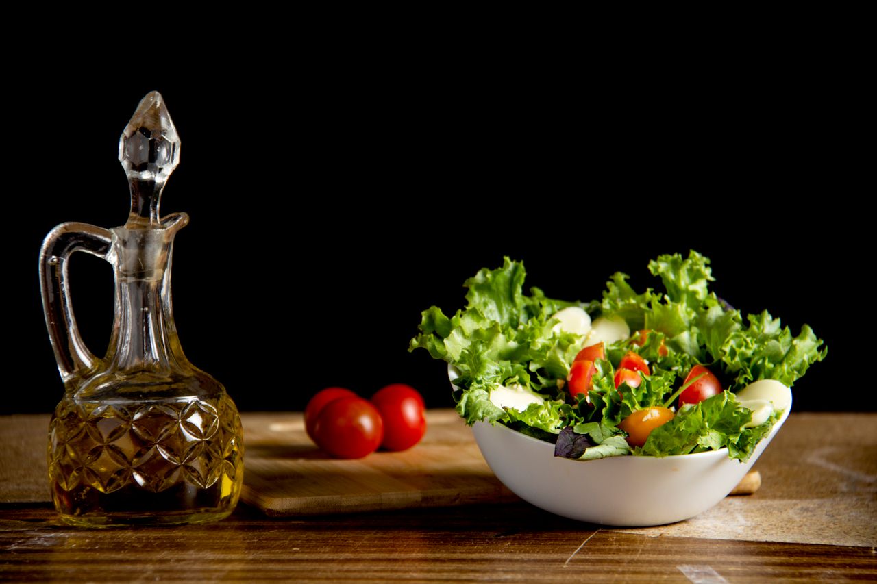 MUFAs: Our Secret Weapon Against Inflammation ⚔️🥑